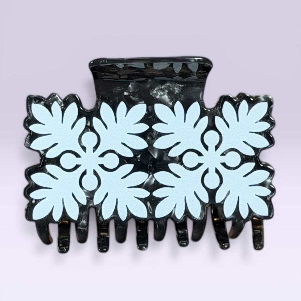 Black Ulu Quilt Hair Clip
